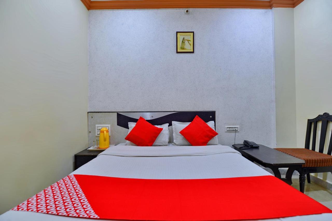 Oyo 6541 Hotel Relax Inn 烏代浦 外观 照片